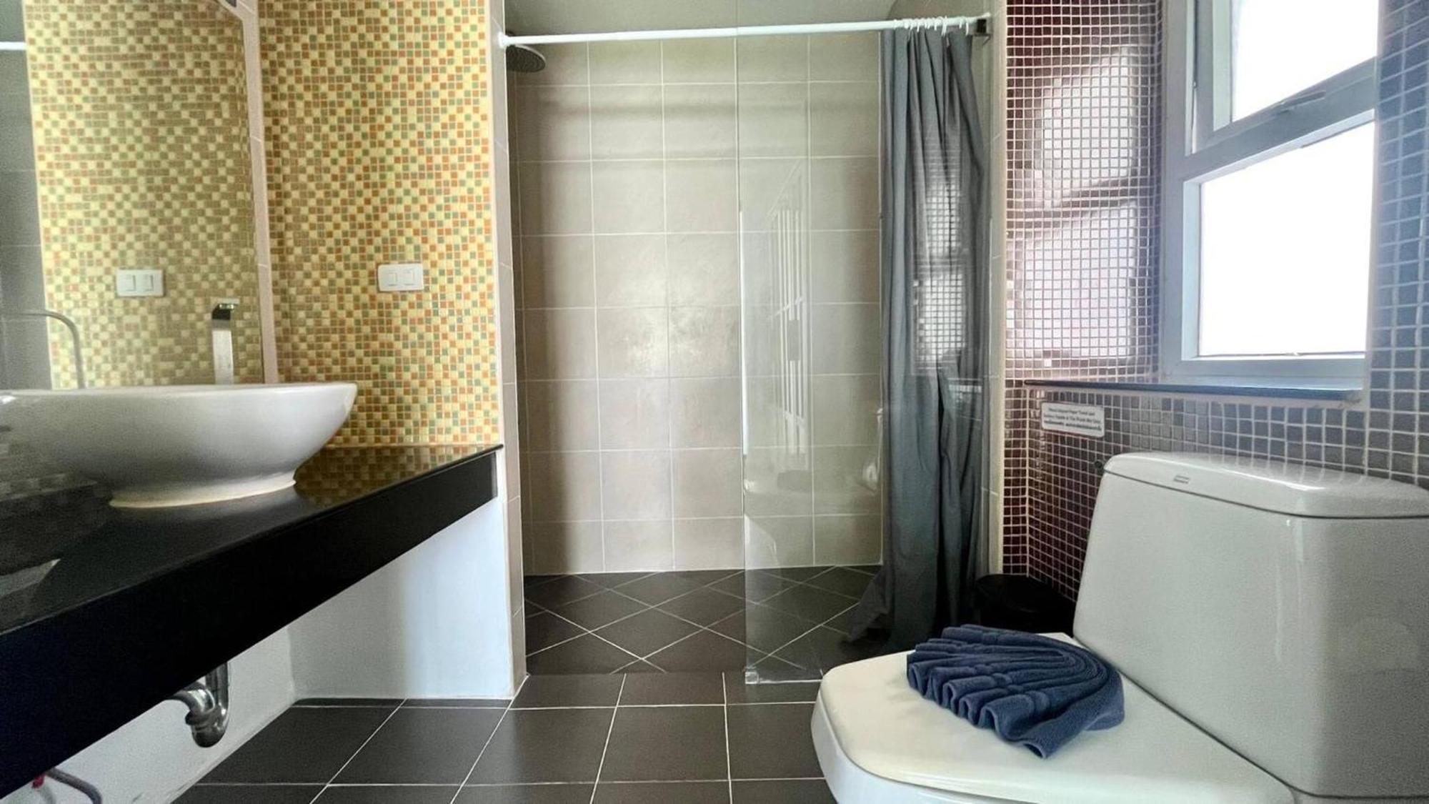 6-17 2bedrooms 2baths 1 Km Walking To Patong